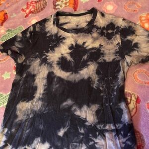 Hollister Black and Gray Tie-Dye Tee
